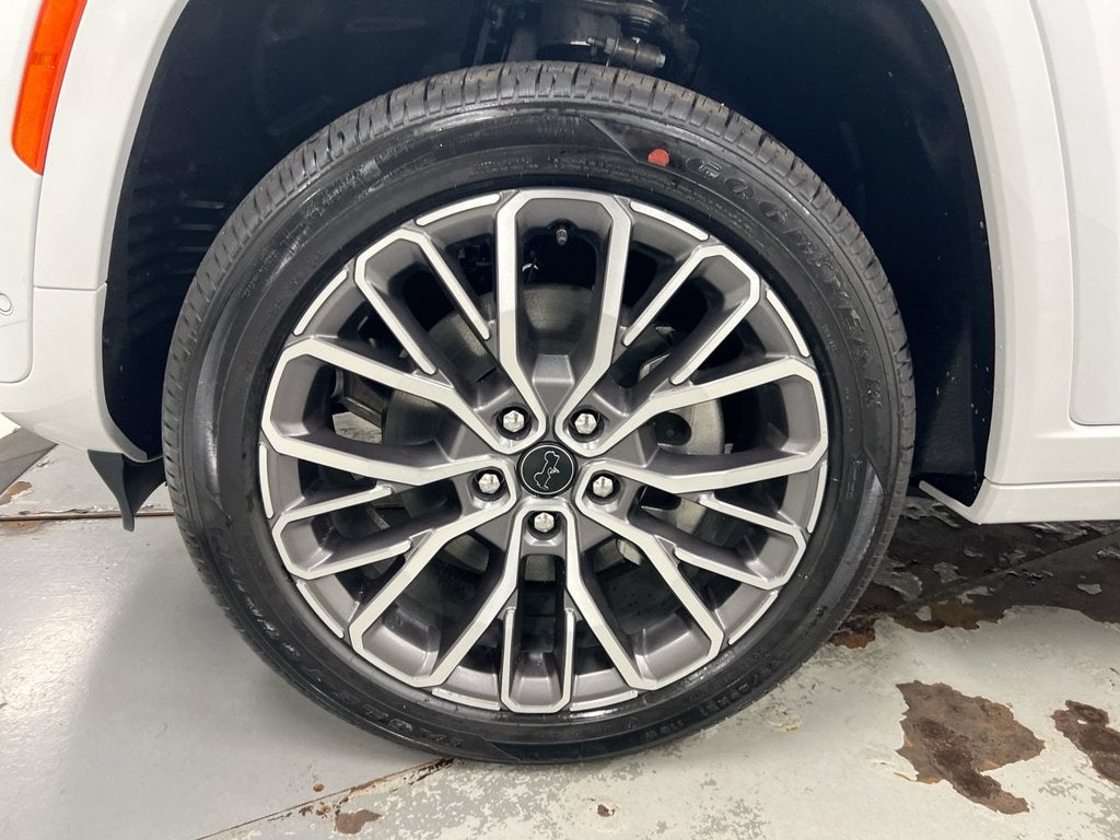 2027 Jeep Grand Cherokee L Summit
