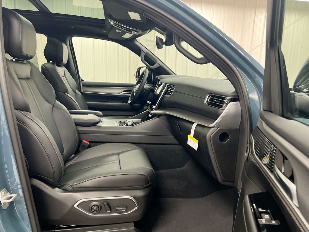 2026 Jeep Grand Wagoneer 4x4