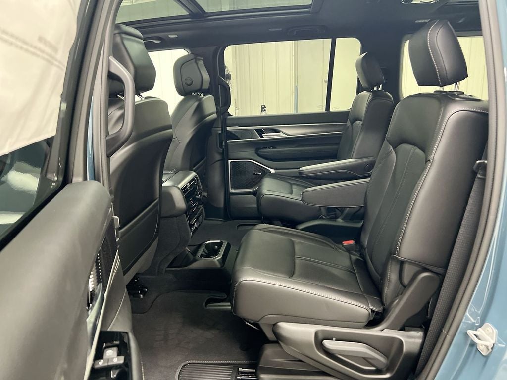 2026 Jeep Grand Wagoneer 4x4