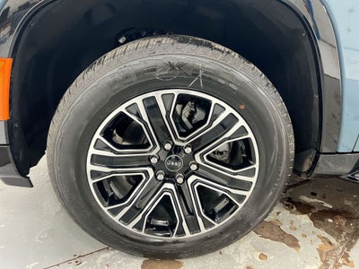 2026 Jeep Grand Wagoneer 4x4