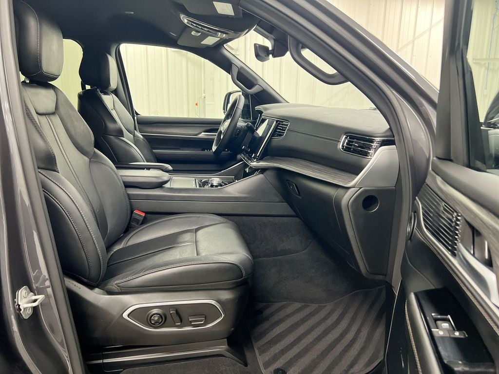 2024 Jeep Wagoneer Series II