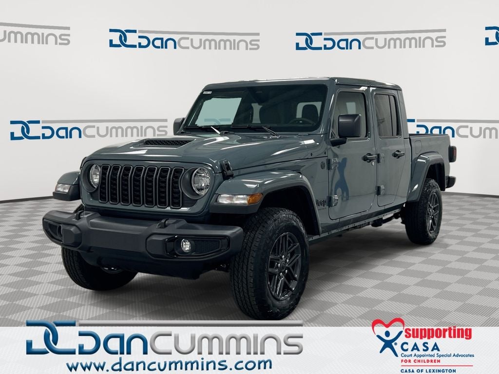 2026 Jeep Gladiator Sport S Auto's photo