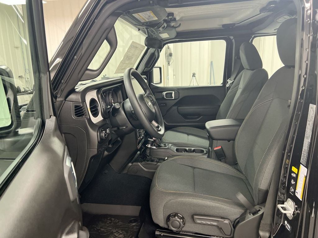 2026 Jeep Gladiator Sport