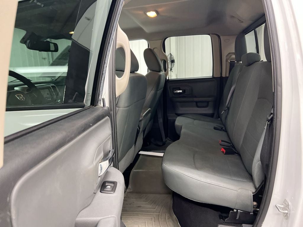 2016 RAM 1500 SLT