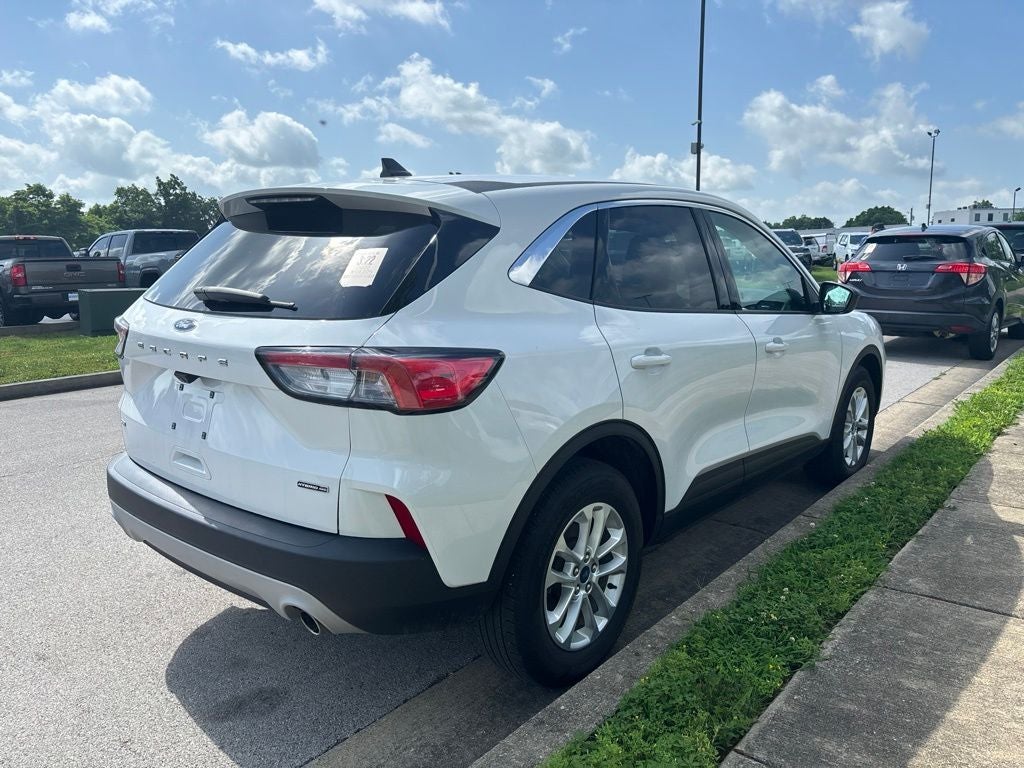 2022 Ford Escape Hybrid SE