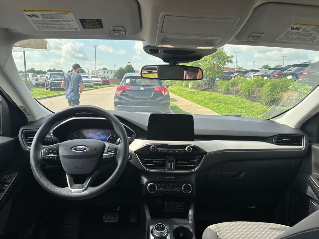 2022 Ford Escape Hybrid SE