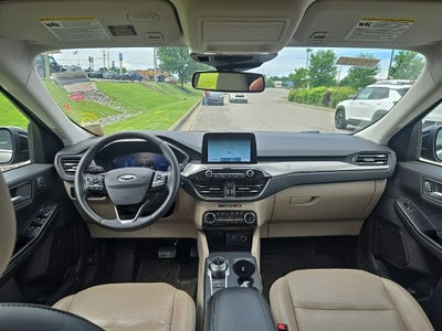 2022 Ford Escape Titanium