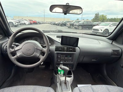 2004 Chevrolet Cavalier Base