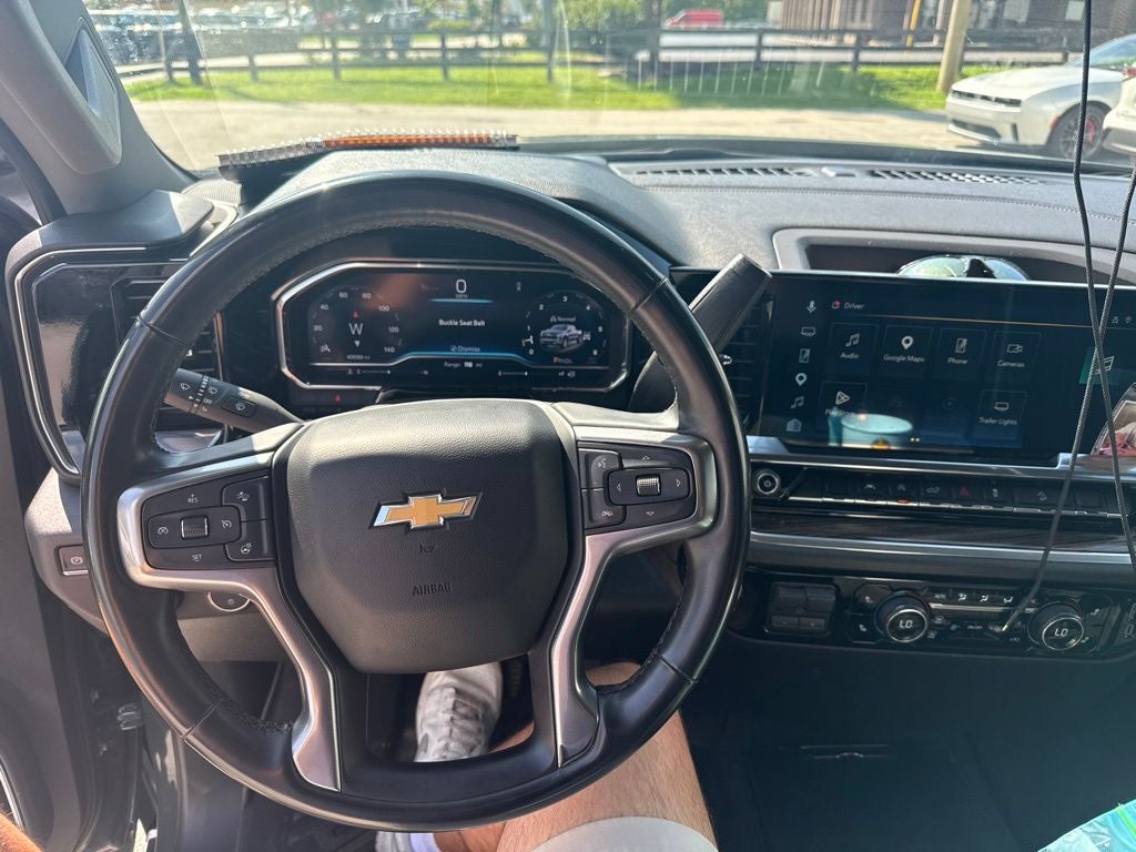 2025 Chevrolet Silverado 1500 LT