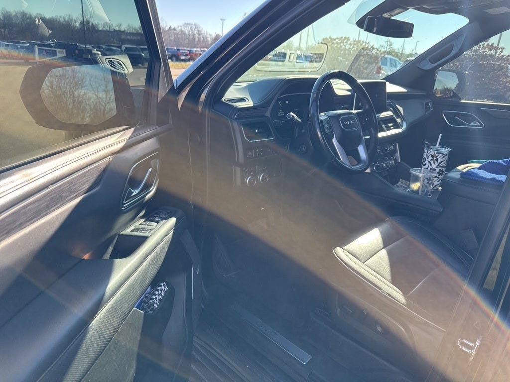 2022 GMC Yukon XL SLT