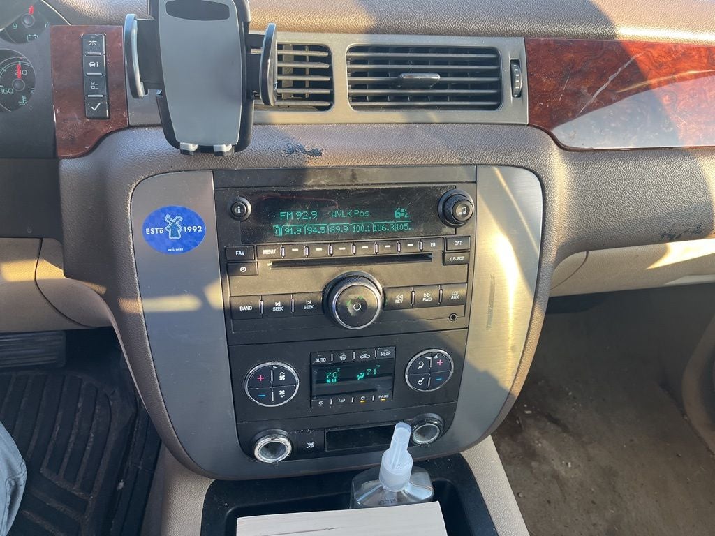 2011 GMC Yukon XL SLE 1500