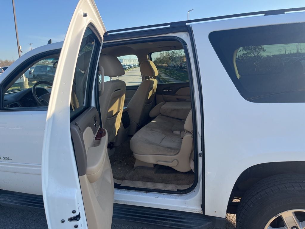 2011 GMC Yukon XL SLE 1500