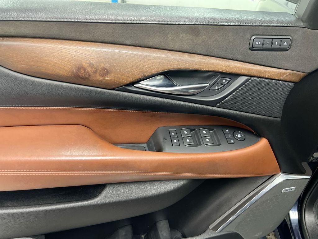 2018 Cadillac Escalade ESV Premium