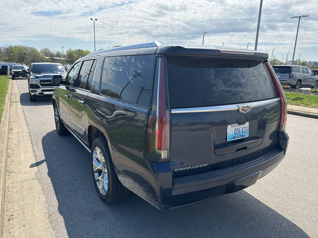 2018 Cadillac Escalade ESV Premium