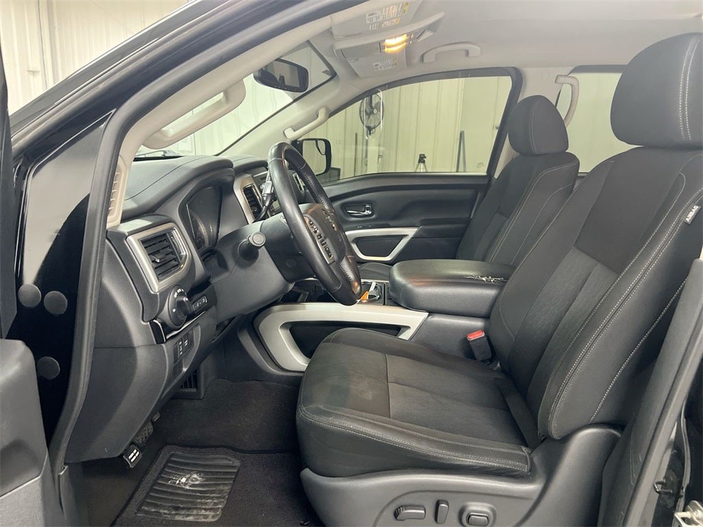 2018 Nissan Titan SV