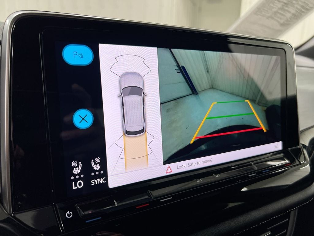 2025 Volkswagen Atlas Cross Sport 2.0T SE w/Technology