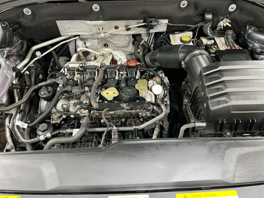 2025 Volkswagen Atlas Cross Sport 2.0T SE w/Technology