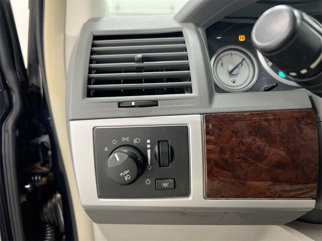 2010 Chrysler Town & Country Touring