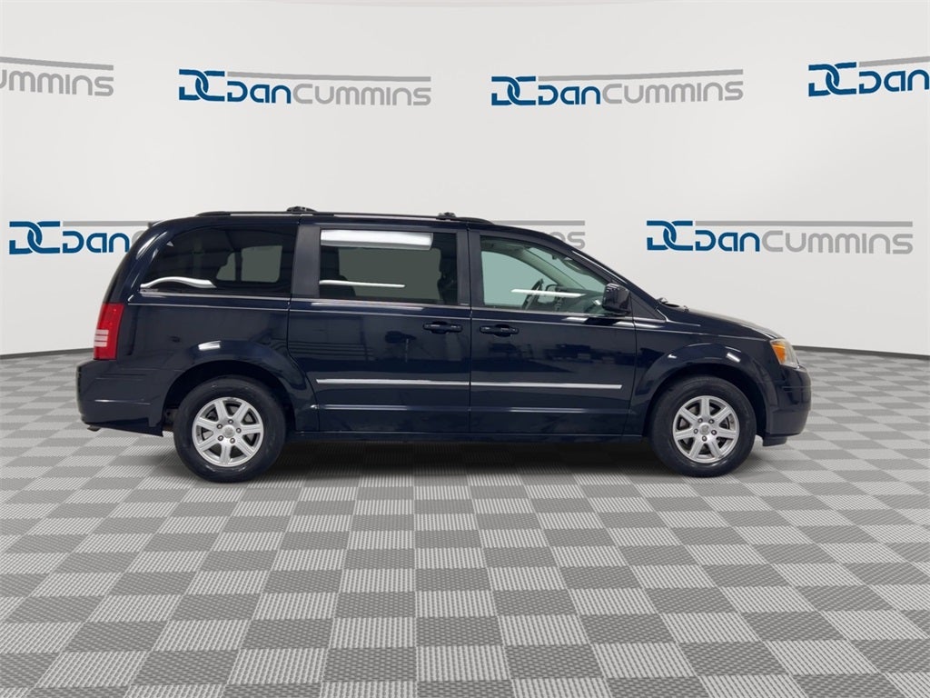 2010 Chrysler Town & Country Touring