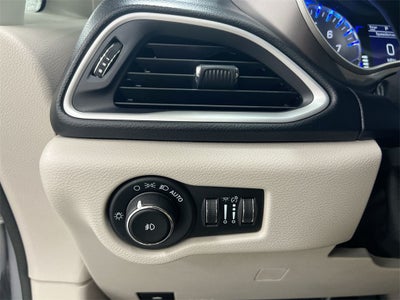 2020 Chrysler Pacifica Touring L