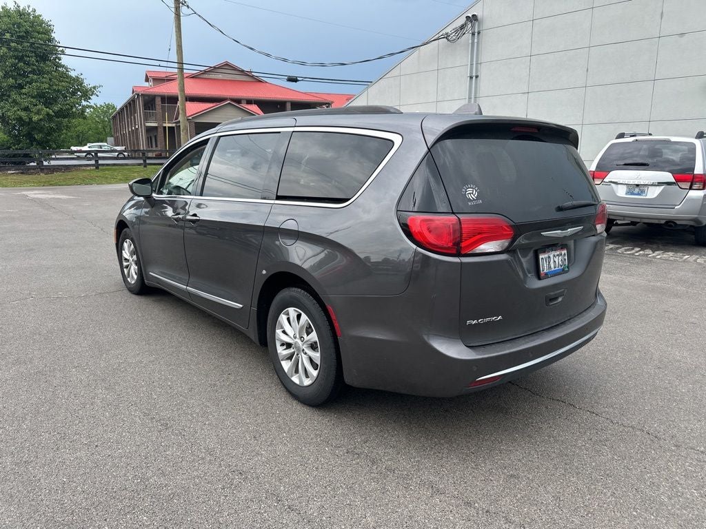 2017 Chrysler Pacifica Touring L