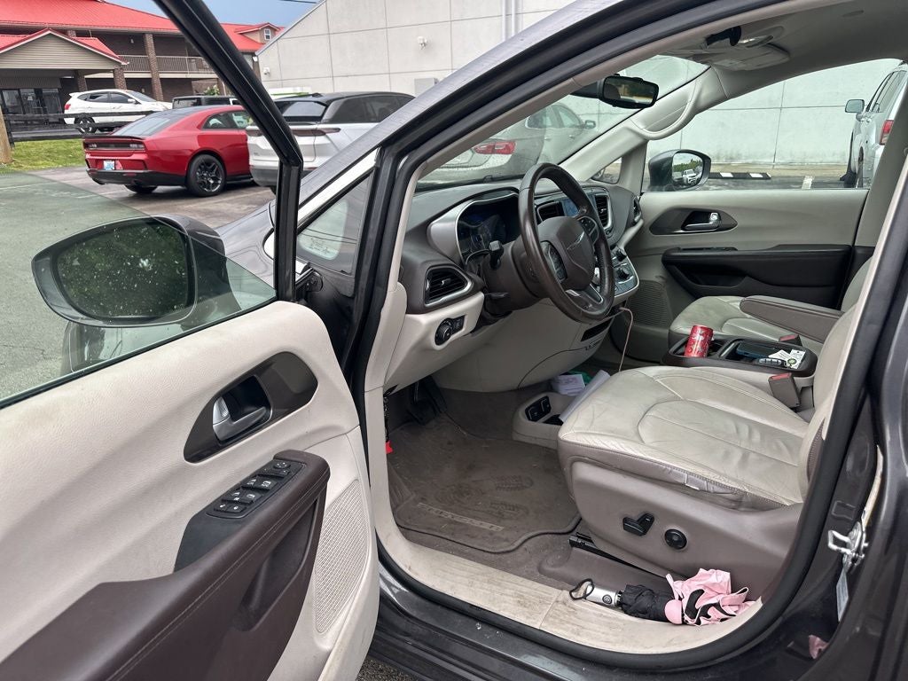 2017 Chrysler Pacifica Touring L
