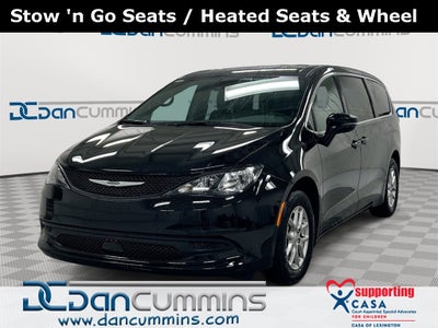 2025 Chrysler Voyager LX