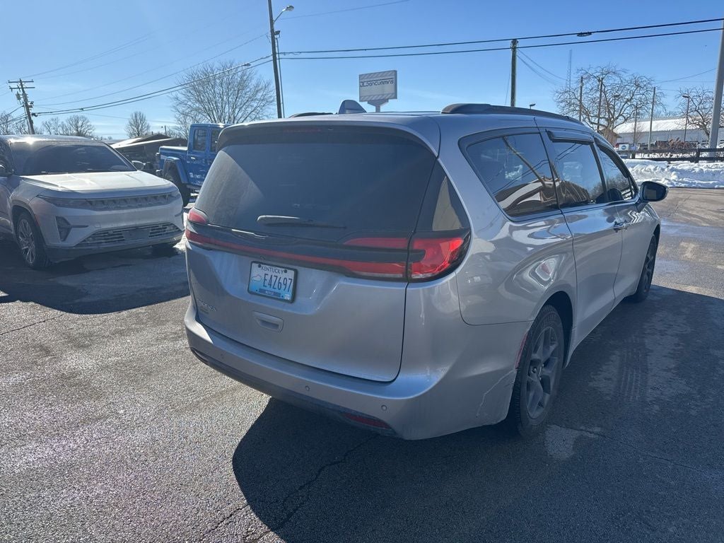 2021 Chrysler Pacifica Touring