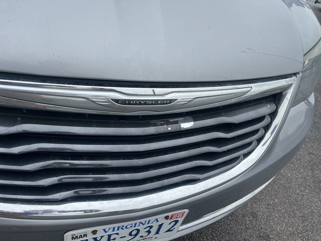 2015 Chrysler Town & Country S