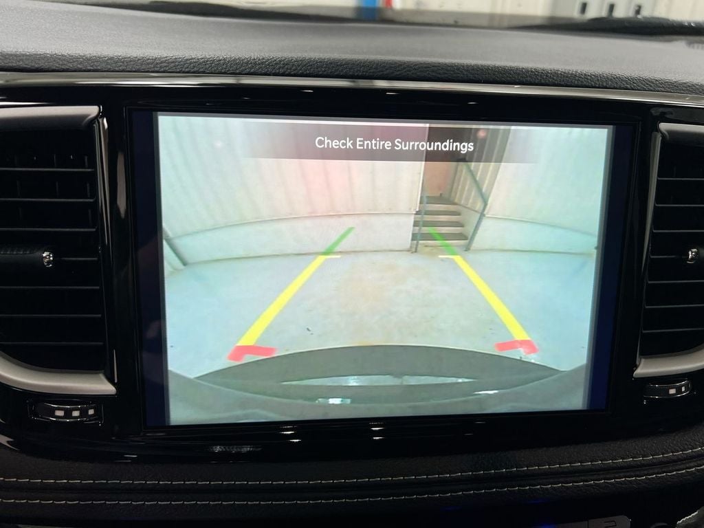 2027 Chrysler Pacifica Select