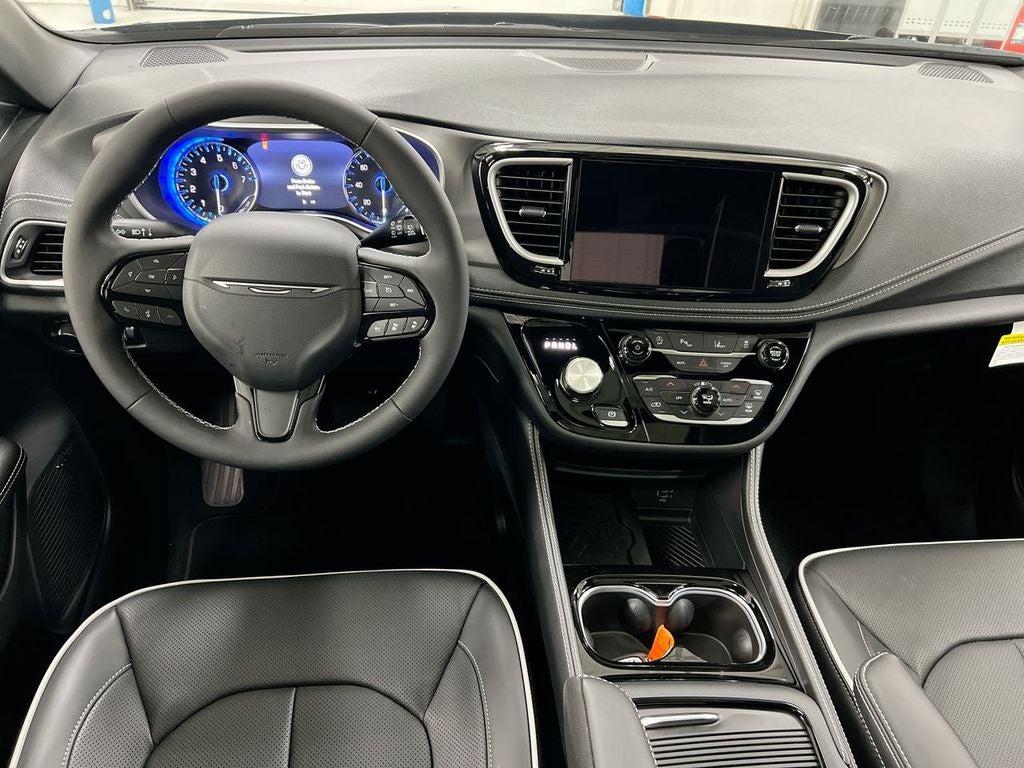2027 Chrysler Pacifica Limited
