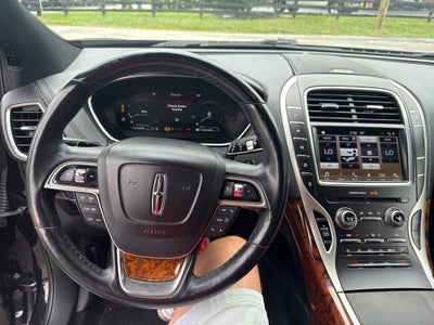 2019 Lincoln Nautilus Select
