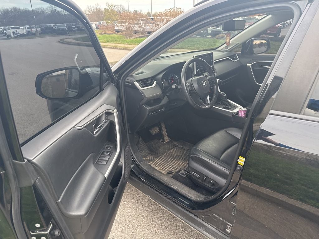 2019 Toyota RAV4 XLE Premium