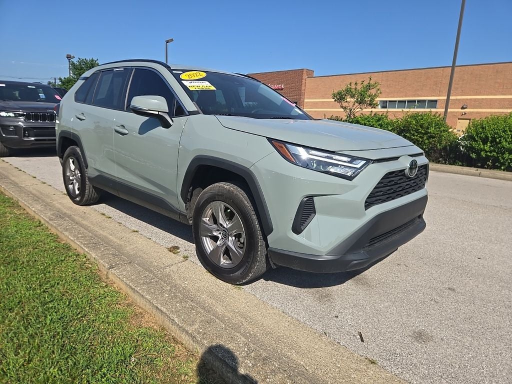 2022 Toyota RAV4 XLE
