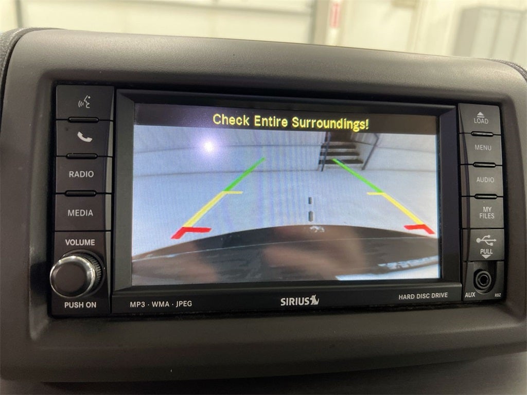 2011 Volkswagen Routan SE