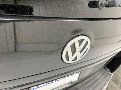 2011 Volkswagen Routan SE