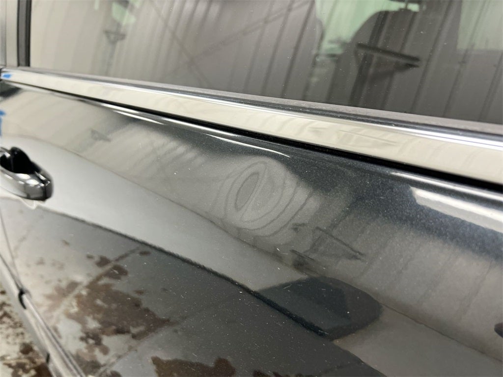 2011 Volkswagen Routan SE