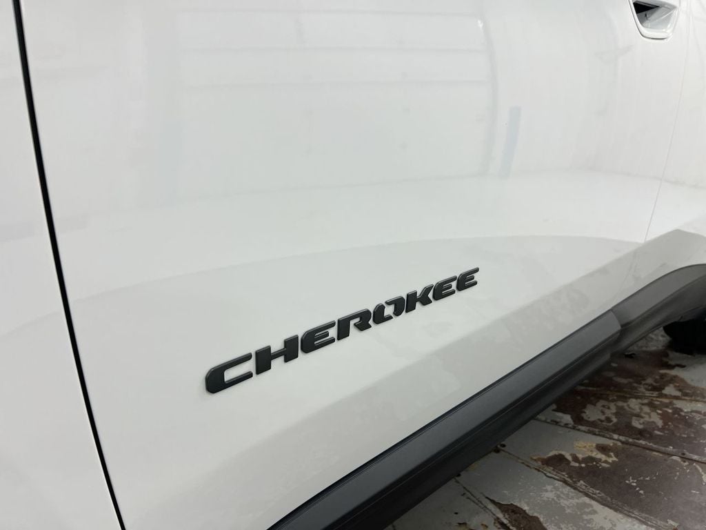 2026 Jeep Cherokee Laredo