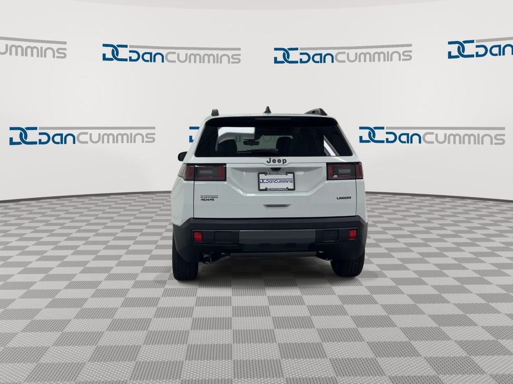 2026 Jeep Cherokee Laredo