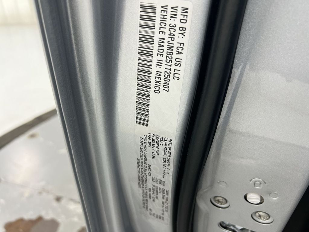 2026 Jeep Cherokee Laredo
