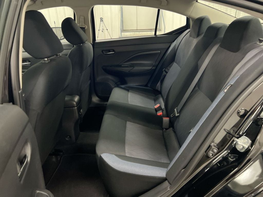 2023 Nissan Versa 1.6 SV