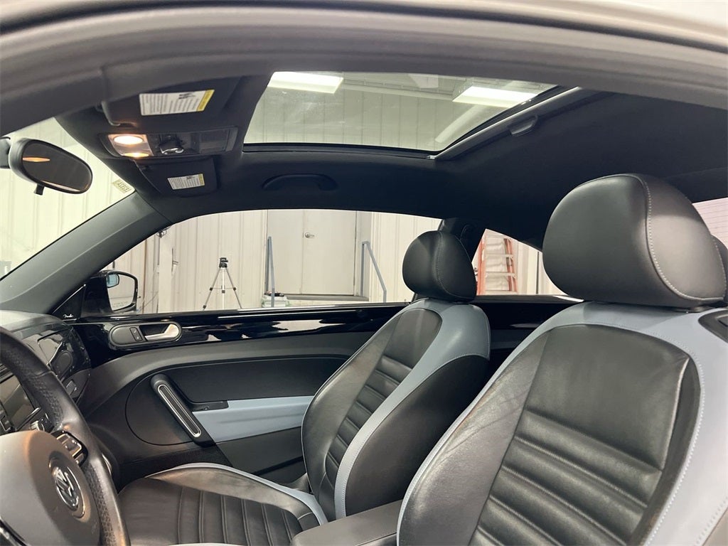 2013 Volkswagen Beetle 2.0 TSi