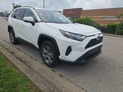 2022 Toyota RAV4 Hybrid XLE