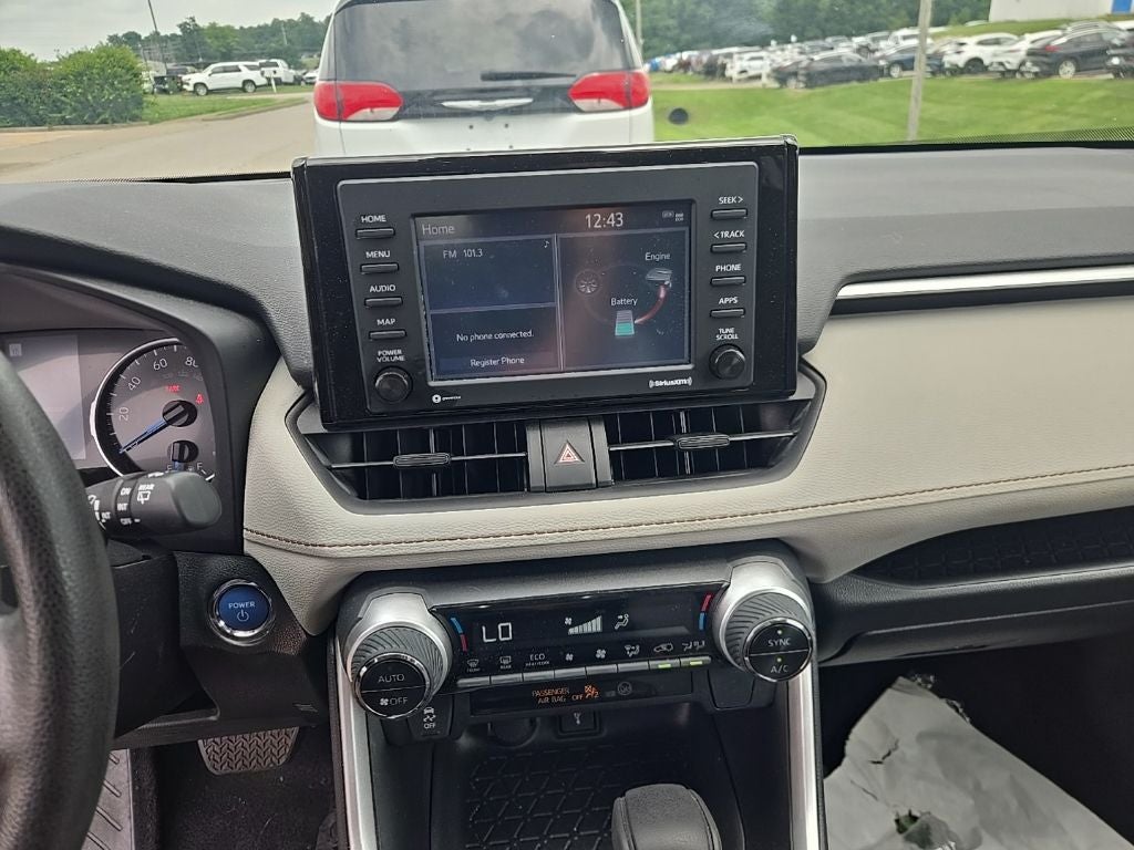 2022 Toyota RAV4 Hybrid XLE