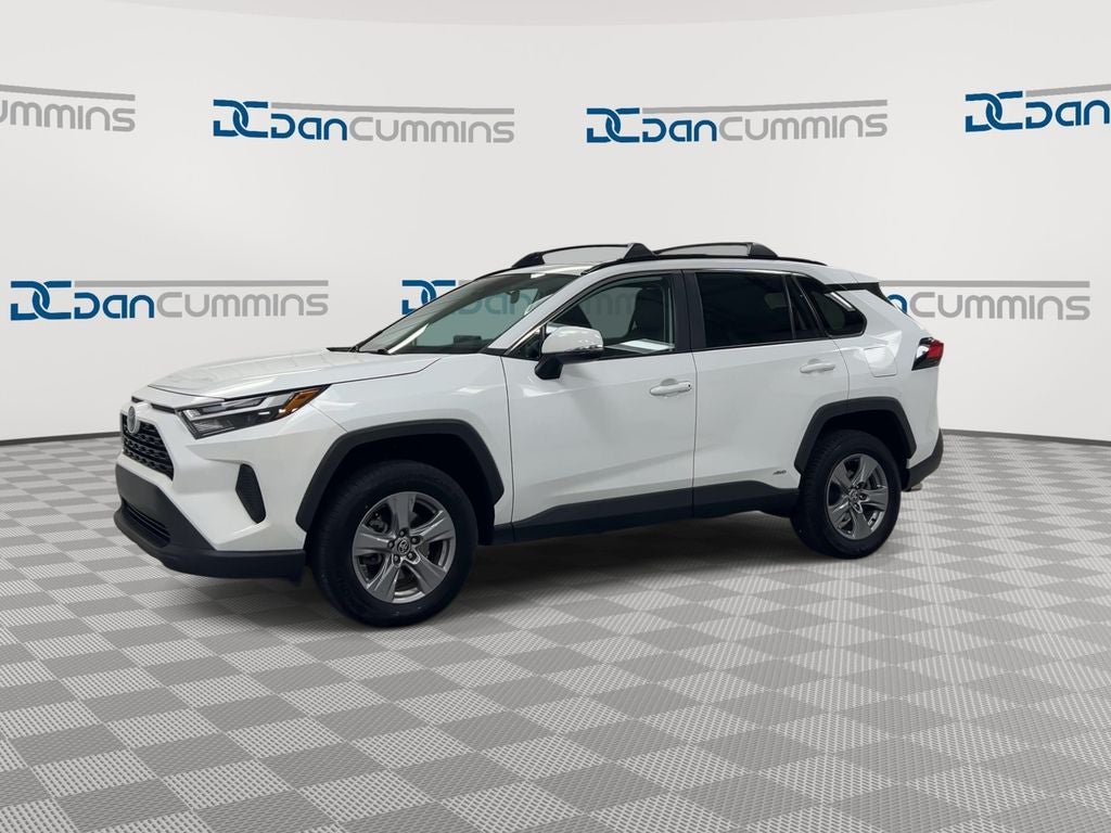 2022 Toyota RAV4 Hybrid XLE