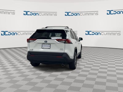 2022 Toyota RAV4 Hybrid XLE