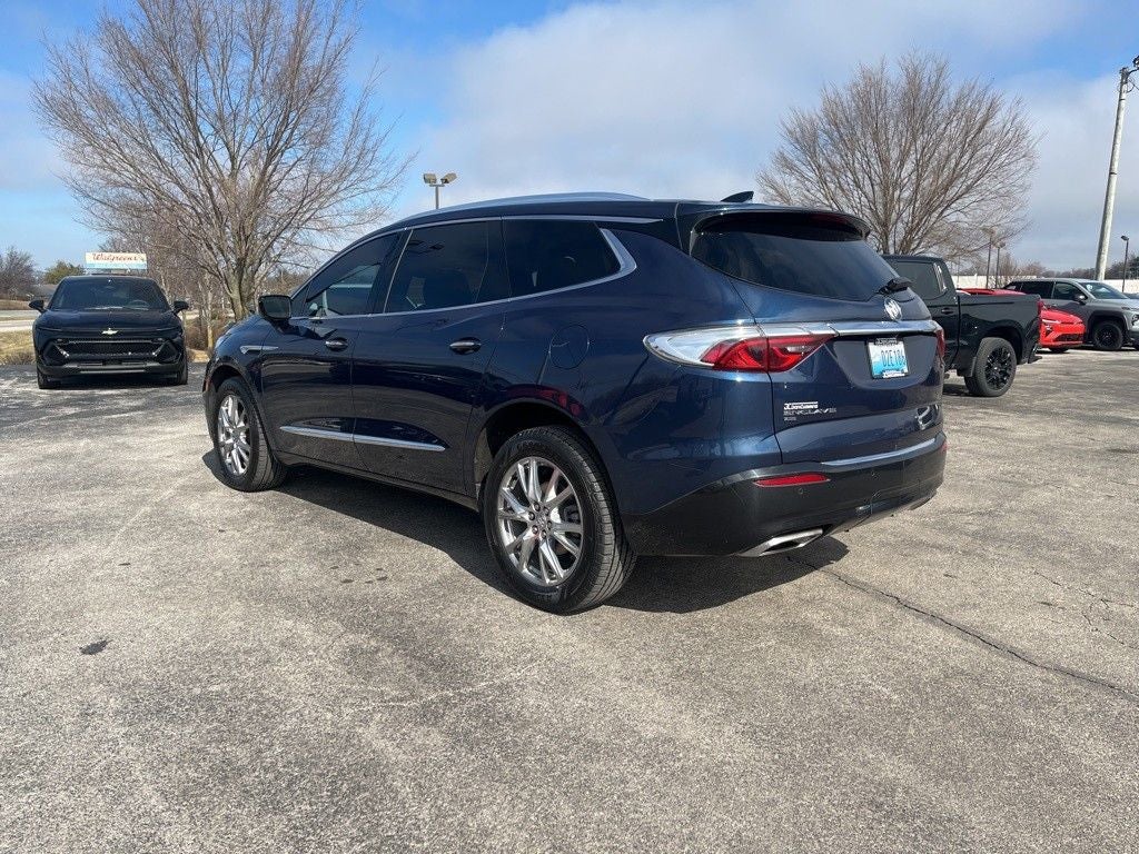 2023 Buick Enclave Essence