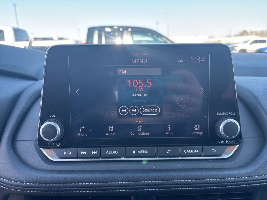 2025 Nissan Rogue SV