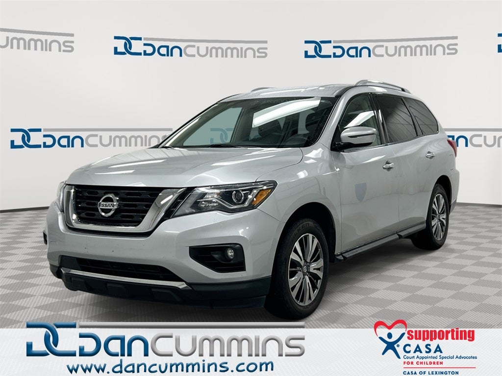 2020 Nissan Pathfinder SV