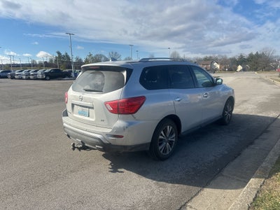 2020 Nissan Pathfinder SV